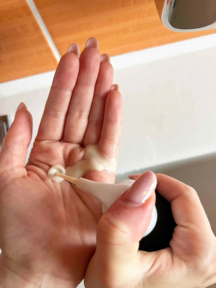 Co pomáhá na černé tečky? Proklepli jsme 4 přírodní produkty a po 14 dnech viděli výsledky 9 IMG 3506 1 900x1200 2